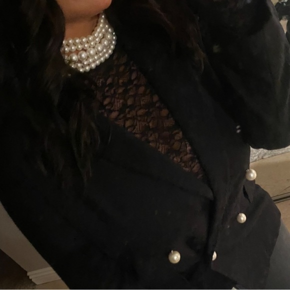 No Frills by Mother of Pearl
Jacquard Tailored Blazer with Faux Pearl Buttons - Picture 2 of 5